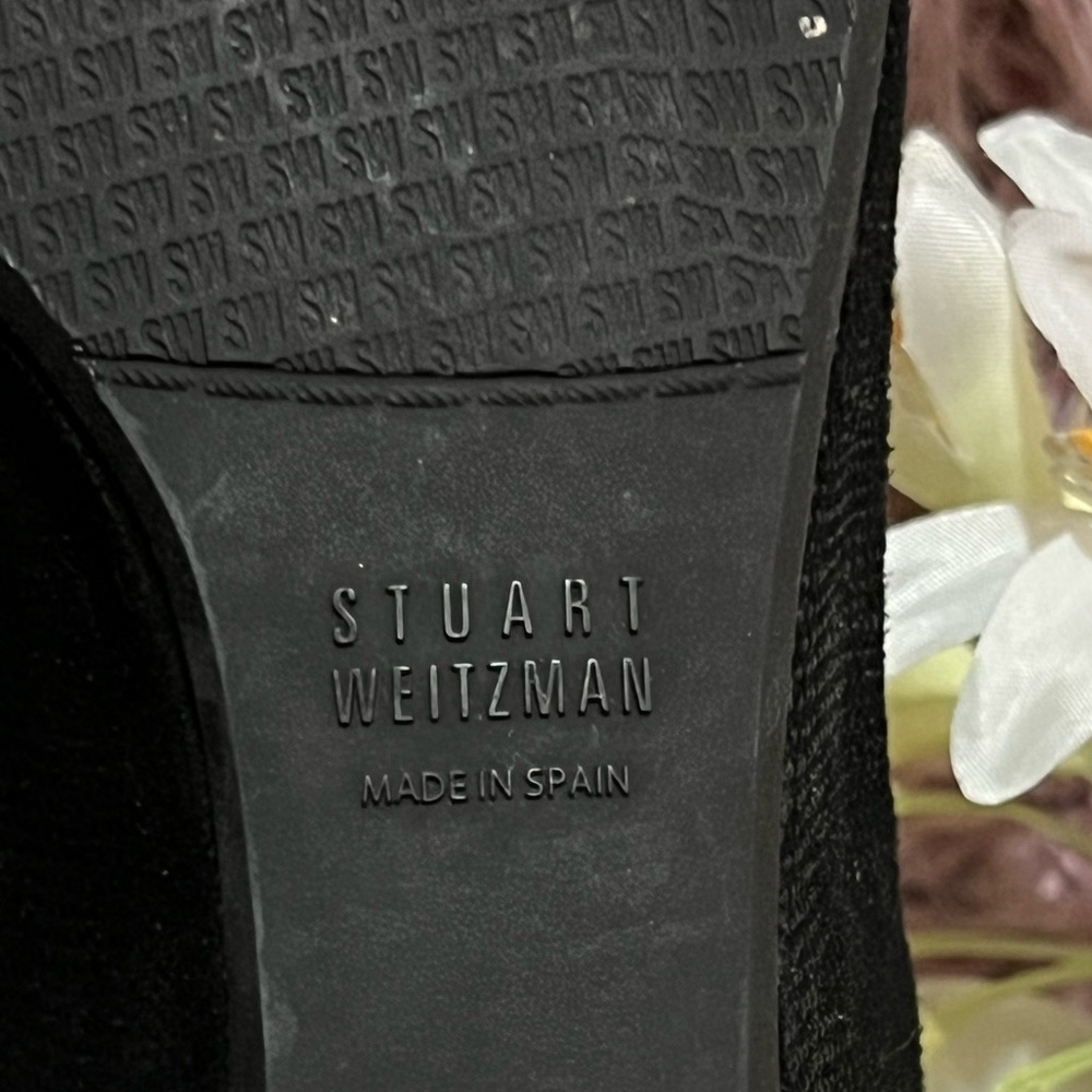 Stuart Weitzman - Picture 5 of 6